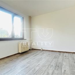 Predám 4izbový byt, Poprad, Západ