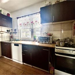 Útulný 3 izbový byt s balkónom v Kremnici, s krásnym výhľadom na mesto a okolie