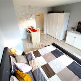 Apartmán v TICHEJ lokalite s výbornou dostuposťou Bratislava-Ružinov 29m2