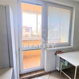Na predaj pekný 3 izbový byt s balkónom a šatníkom**výborná lokalita**Skalica**