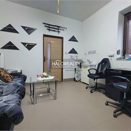 Predaj, skladový priestor Handlová, so sociálnym zázemím - EXKLUZÍVNE HALO REALITY
