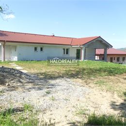 Predaj, rodinný dom Nitra, s výhľadom na Zobor, v cene dokončenie do štandardu - NOVOSTAVBA - EXKLUZÍVNE HALO