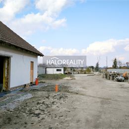 Predaj, pozemok 10500 m² Malacky - ZNÍŽENÁ CENA - EXKLUZÍVNE HALO REALITY + VIDEOOBHLIADKA
