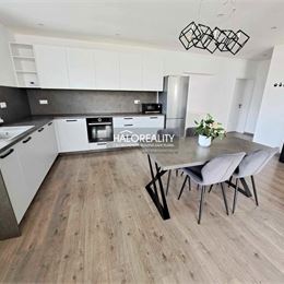Predaj, rodinný dom Hrubá Borša, Jazerná ul. - NOVOSTAVBA - EXKLUZÍVNE HALO REALITY
