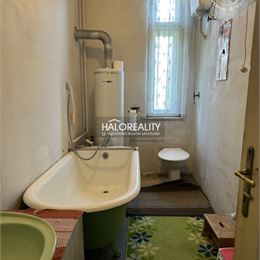 Predaj, rodinný dom Prievidza - EXKLUZÍVNE HALO REALITY