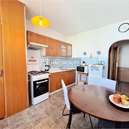 Predaj, štvorizbový byt Bratislava Petržalka, Lúky, Znievska
