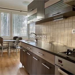 REZERVOVANÉ - Predaj, štvorizbový byt Bratislava Petržalka
