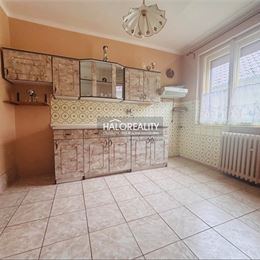 Predaj, rodinný dom Hamuliakovo, s veľkou garážou
