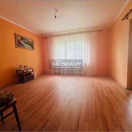 Predaj, rodinný dom Hamuliakovo, s veľkou garážou