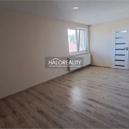 Predaj, rodinný dom Trnovec nad Váhom, Nadštandardná úplná rekonštrukcia...