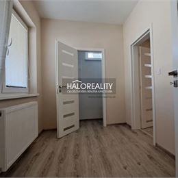 Predaj, rodinný dom Trnovec nad Váhom, Nadštandardná úplná rekonštrukcia...