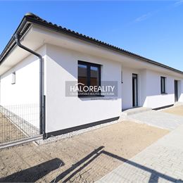 Predaj, rodinný dom Komoča, štvorizbový bungalov s garážou a terasou - NOVOSTAVBA - EXKLUZÍVNE HALO REALITY +