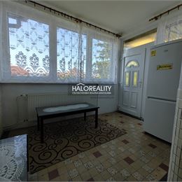 Predaj, rodinný dom Veľký Kýr, štvorizbový, priestranný pozemok