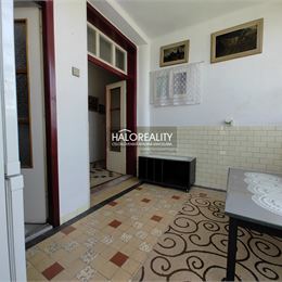 Predaj, rodinný dom Veľký Kýr, štvorizbový, priestranný pozemok