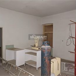 Predaj, obchodný priestor Handlová - ZNÍŽENÁ CENA - EXKLUZÍVNE HALO REALITY
