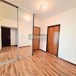 Predaj, trojizbový byt Bratislava Petržalka, Gessayova ulica