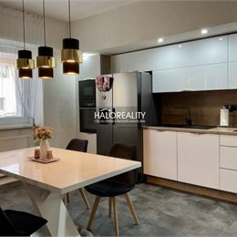 REZERVOVANÉ - Predaj, rodinný dom Detva - ZNÍŽENÁ CENA - EXKLUZÍVNE HALO REALITY