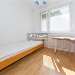 Predaj, trojizbový byt Bratislava Petržalka, Znievska - EXKLUZÍVNE HALO REALITY
