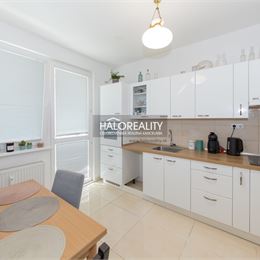 Predaj, trojizbový byt Bratislava Petržalka, Znievska - EXKLUZÍVNE HALO REALITY