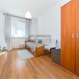 Predaj, trojizbový byt Bratislava Petržalka, Znievska - EXKLUZÍVNE HALO REALITY