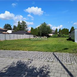 Predaj, pozemok pre rodinný dom 697 m² Bernolákovo