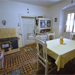 Predaj, rodinný dom Nová Baňa, pozemok 35.813 m² - ZNÍŽENÁ CENA