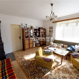Predaj, rodinný dom Nová Baňa, pozemok 35.813 m² - ZNÍŽENÁ CENA