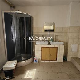 Predaj, komerčný objekt Levice - ZNÍŽENÁ CENA - EXKLUZÍVNE HALO REALITY