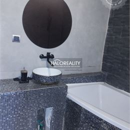 Predaj, rodinný dom Závod - EXKLUZÍVNE HALO REALITY