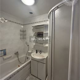 Predaj, rodinný dom Prievidza, HRADEC - EXKLUZÍVNE HALO REALITY