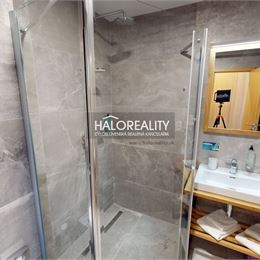 Predaj, jednoizbový byt Liptovský Mikuláš, Maladinovo - ZNÍŽENÁ CENA - EXKLUZÍVNE HALO REALITY
