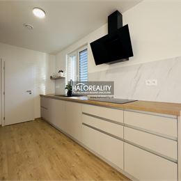 Predaj, rodinný dom Trávnica, štvorizbový bungalov v krásnej lokalite - NOVOSTAVBA - EXKLUZÍVNE HALO REALITY