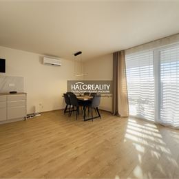 Predaj, rodinný dom Trávnica, štvorizbový bungalov v krásnej lokalite - NOVOSTAVBA - EXKLUZÍVNE HALO REALITY
