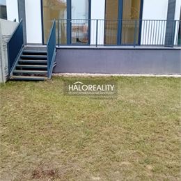 Predaj, trojizbový byt Lučenec, luxusný, so záhradkou - NOVOSTAVBA - EXKLUZÍVNE HALO REALITY