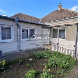 REZERVOVANÉ - Predaj, rodinný dom Špačince, s garážou, pozemok 1518 m² - EXKLUZÍVNE HALO REALITY