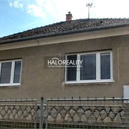 REZERVOVANÉ - Predaj, rodinný dom Špačince, s garážou, pozemok 1518 m² - EXKLUZÍVNE HALO REALITY