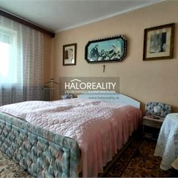 REZERVOVANÉ - Predaj, rodinný dom Špačince, s garážou, pozemok 1518 m² - EXKLUZÍVNE HALO REALITY