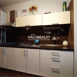Predaj, štvorizbový byt Nové Zámky, s garážou a záhradkou - EXKLUZÍVNE HALO REALITY + VIDEOOBHLIADKA