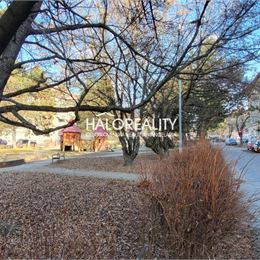 REZERVOVANÉ - Predaj, dvojizbový byt Banská Bystrica, Sídlisko SNP, tehlový byt - EXKLUZÍVNE HALO REALITY