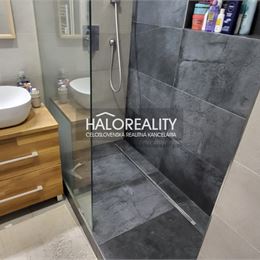 REZERVOVANÉ - Predaj, dvojizbový byt Banská Bystrica, Sídlisko SNP, tehlový byt - EXKLUZÍVNE HALO REALITY