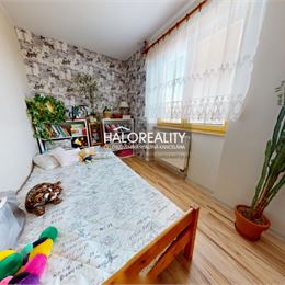 Predaj, štvorizbový byt Ostrá Lúka - ZNÍŽENÁ CENA - EXKLUZÍVNE HALO REALITY