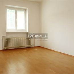 Predaj, štvorizbový byt Prievidza, Staré Sídlisko - ZNÍŽENÁ CENA - EXKLUZÍVNE HALO REALITY