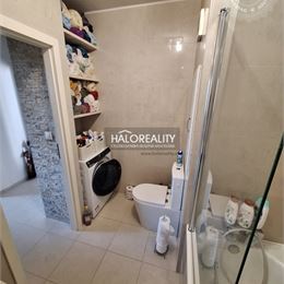 Predaj, trojizbový byt Piešťany