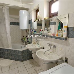 Predaj, rodinný dom Jelenec - ZNÍŽENÁ CENA - EXKLUZÍVNE HALO REALITY