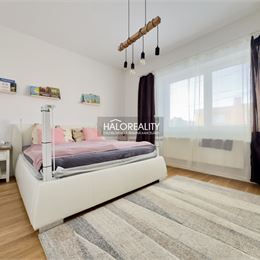 Predaj, rodinný dom Semerovo, rozsiahla rekonštrukcia + garáž