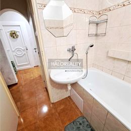 Predaj, trojizbový byt Jablonec, záhrada 231m²