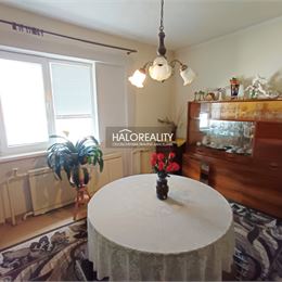 Predaj, rodinný dom Žiar nad Hronom, s garážou,Šášovské Podhradie - EXKLUZÍVNE HALO REALITY