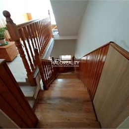 Predaj, rodinný dom Žiar nad Hronom, s garážou,Šášovské Podhradie - EXKLUZÍVNE HALO REALITY