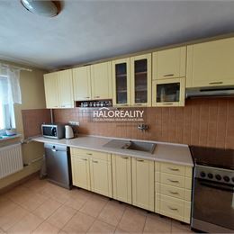 Predaj, rodinný dom Prievidza, Štvrte - Prievidza V - EXKLUZÍVNE HALO REALITY