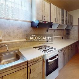 Predaj, rodinný dom Čáry - EXKLUZÍVNE HALO REALITY + VIDEOOBHLIADKA